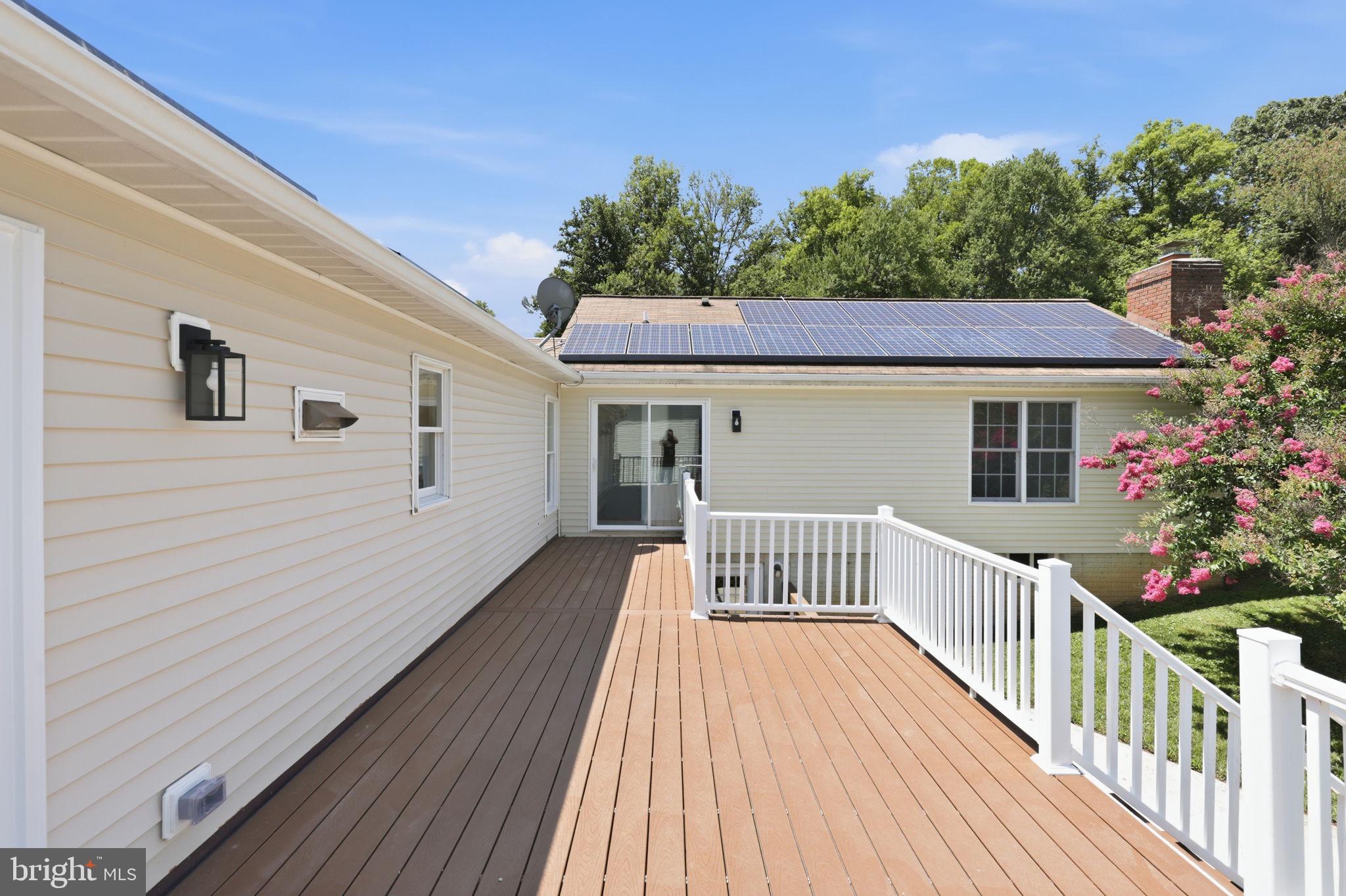 POOLESVILLE OUTSIDE - Residential