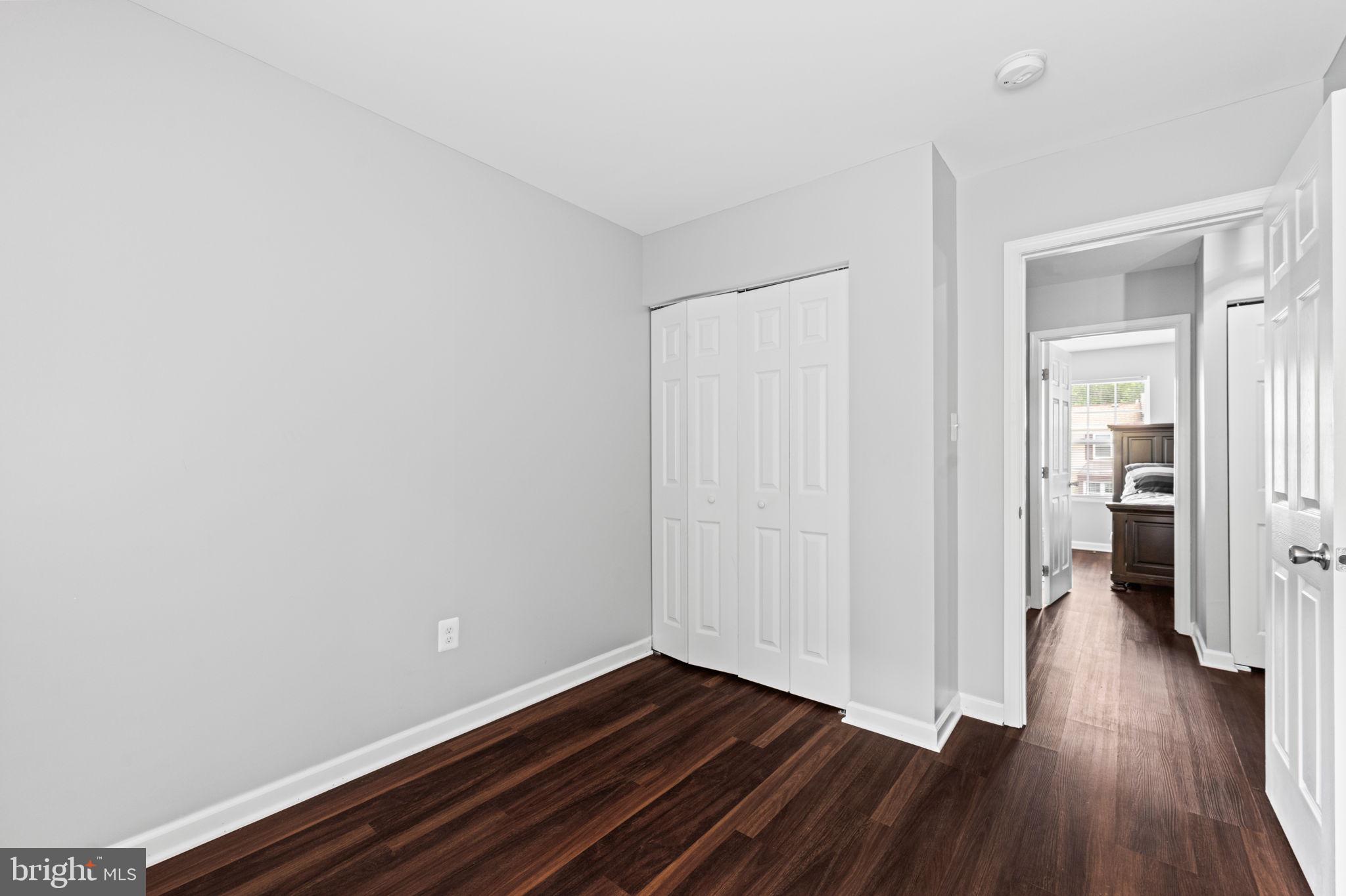 LONDON WOODS - Residential
