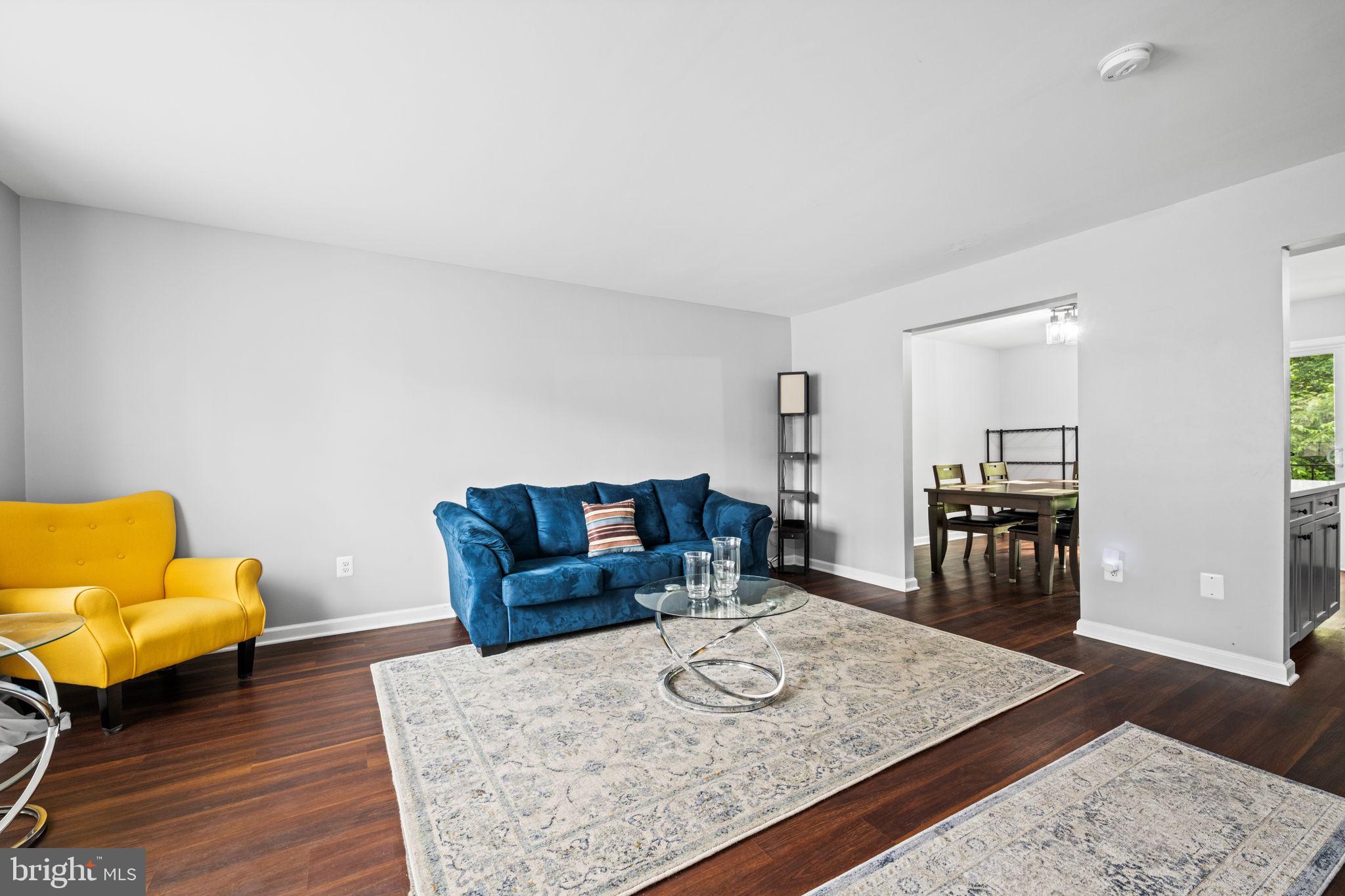 LONDON WOODS - Residential