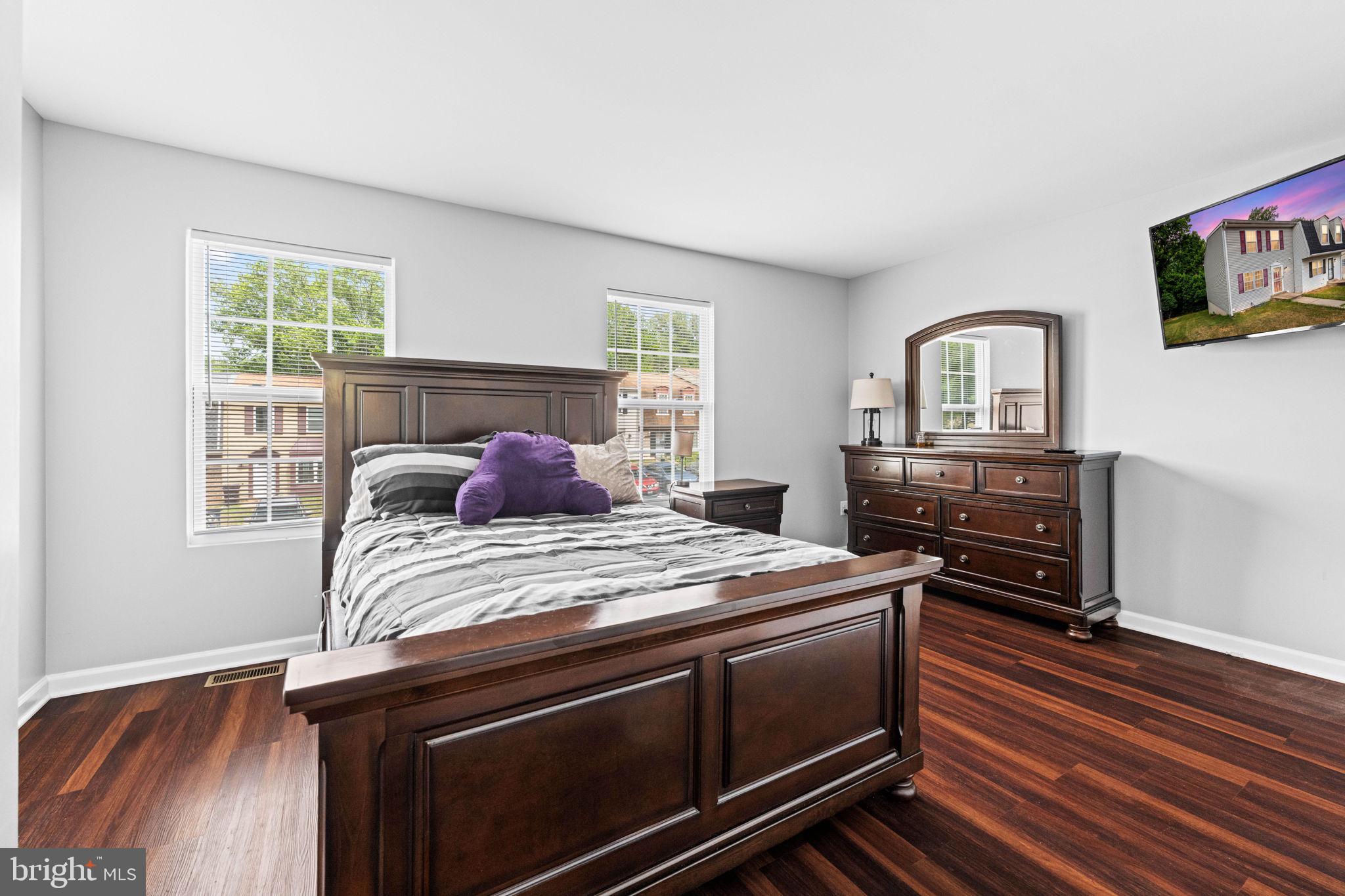 LONDON WOODS - Residential