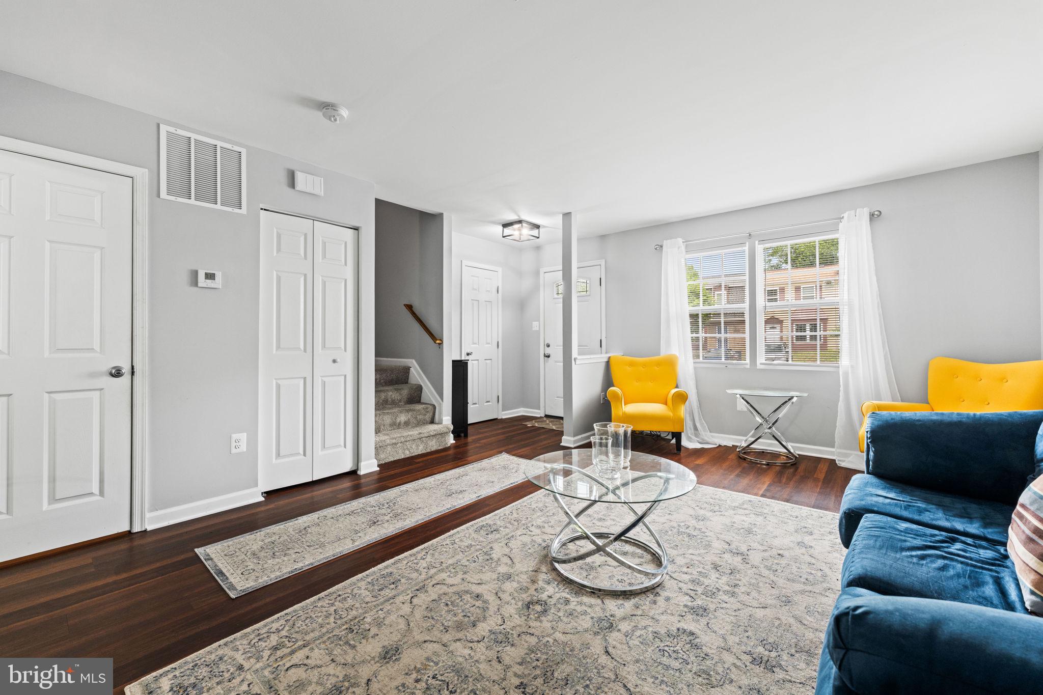 LONDON WOODS - Residential