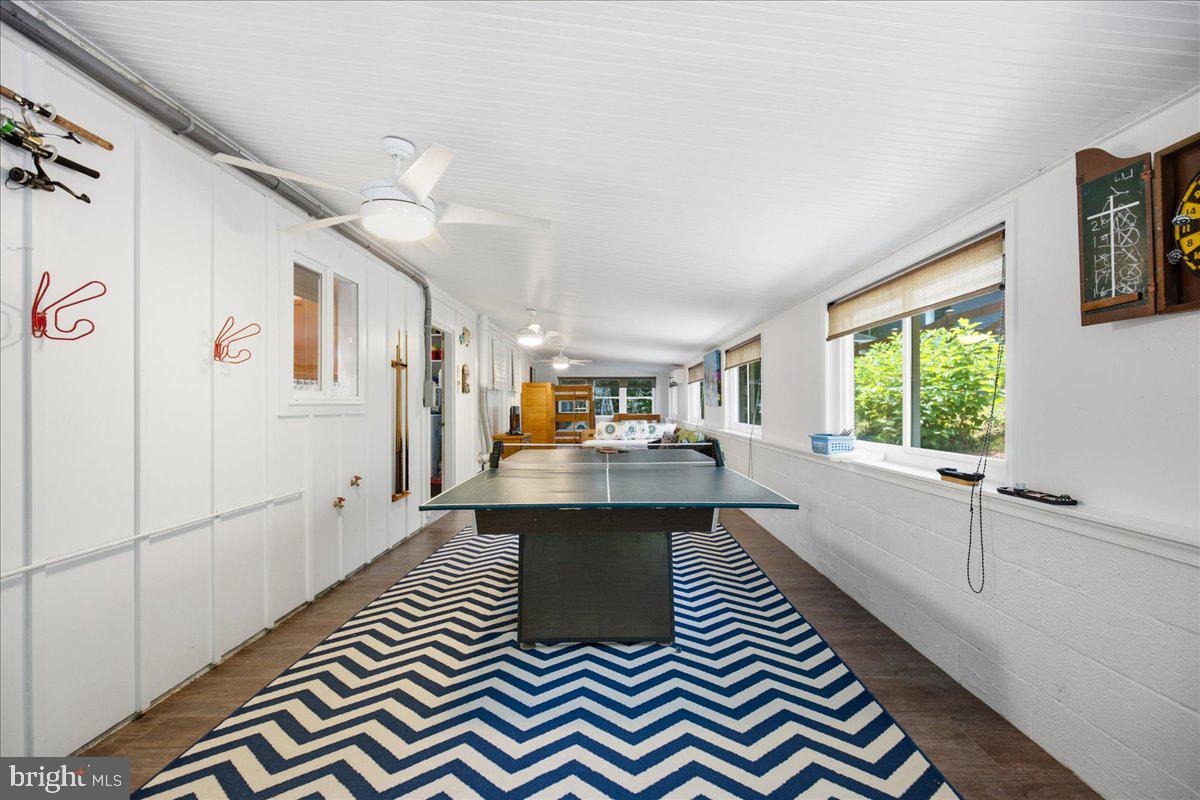 KENWOOD BEACH - Residential