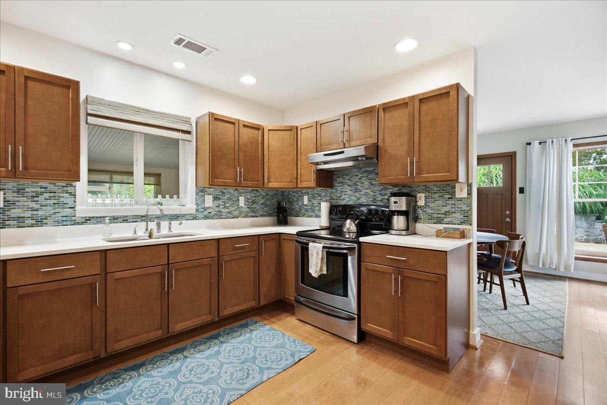 KENWOOD BEACH - Residential