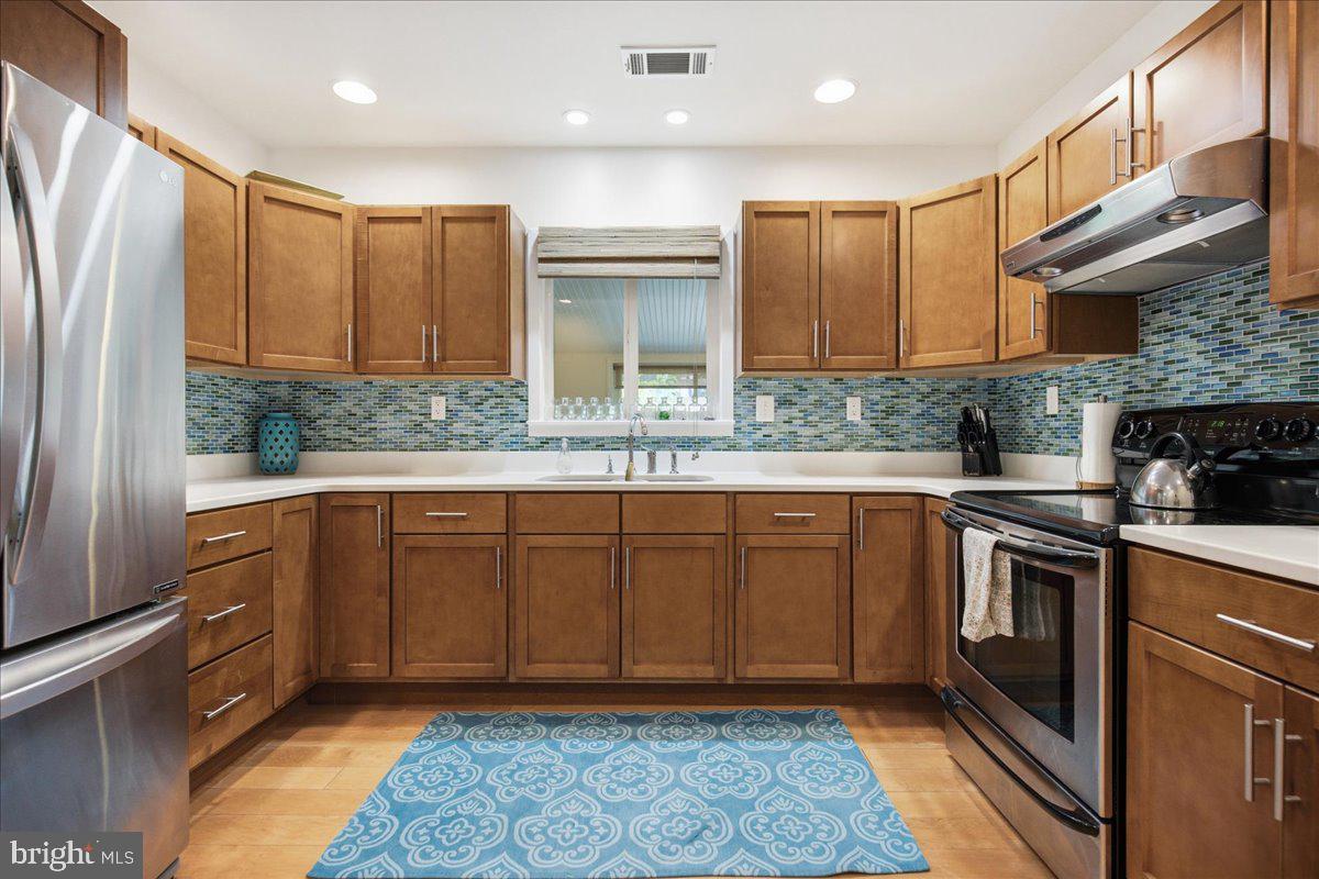 KENWOOD BEACH - Residential