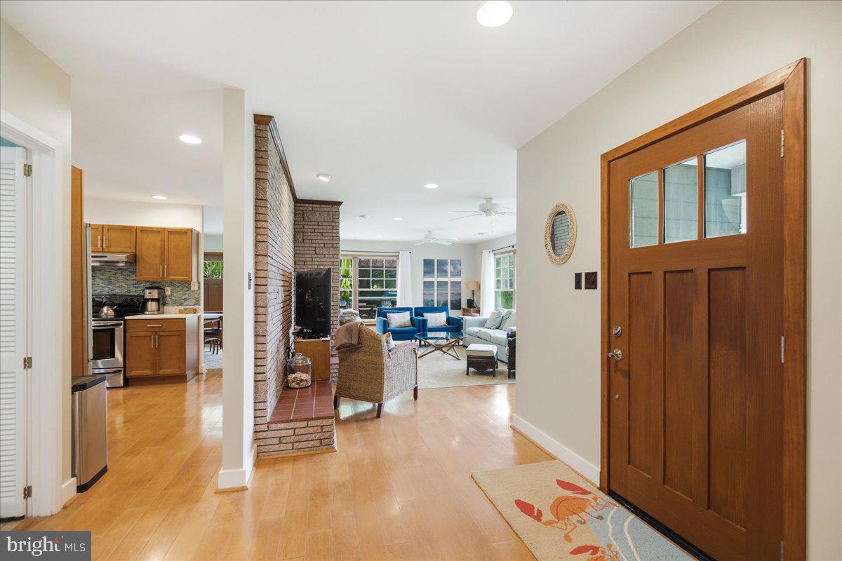 KENWOOD BEACH - Residential