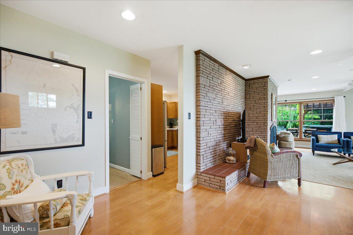 KENWOOD BEACH - Residential
