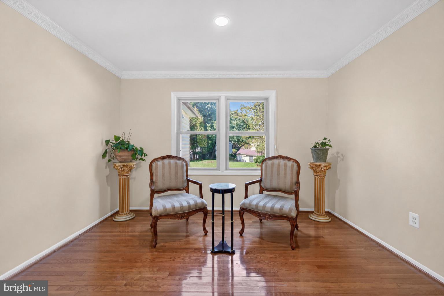 QUINCE ORCHARD KNOLLS - Residential