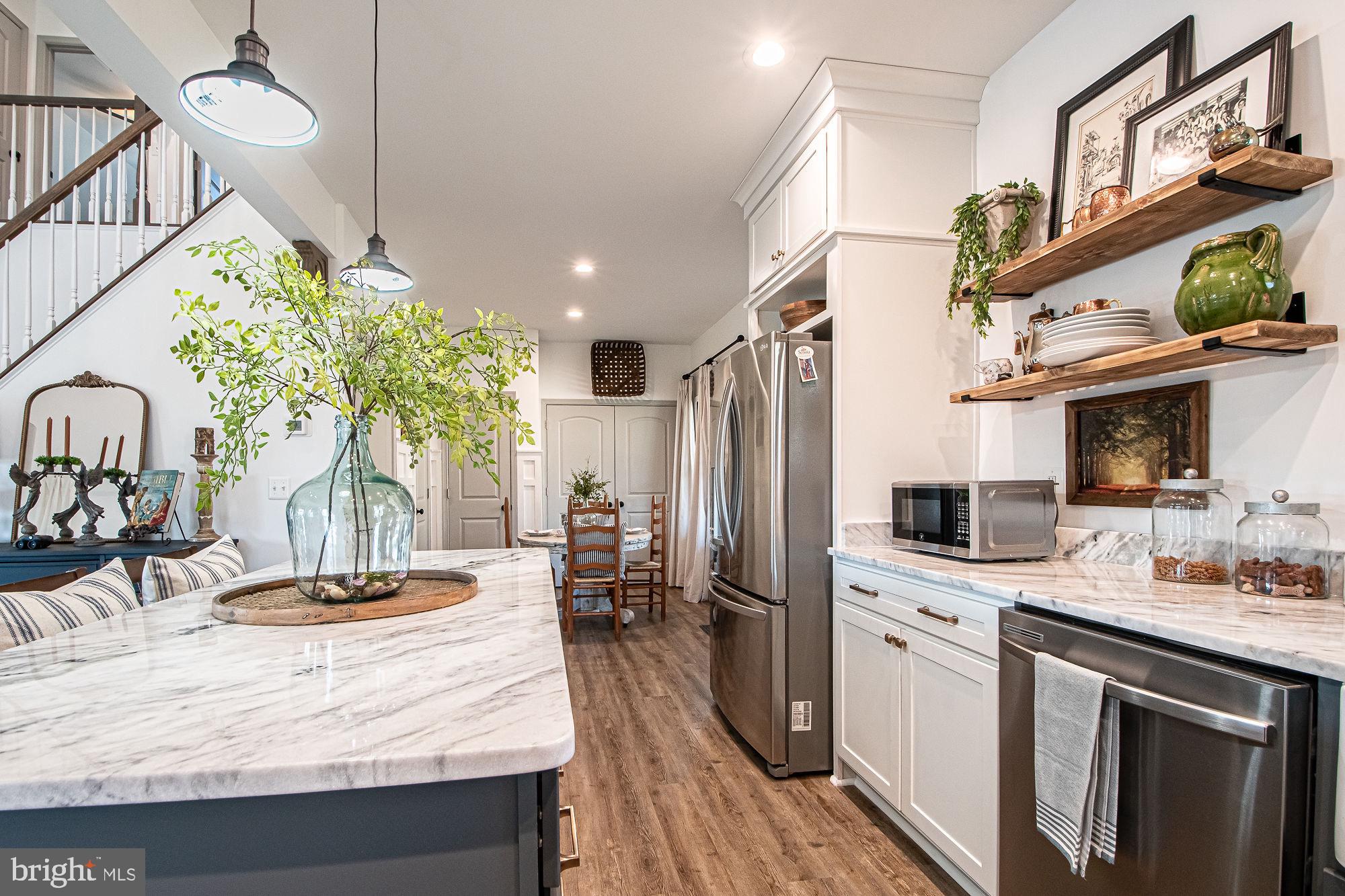 JUNEWOOD ESTATES - Residential