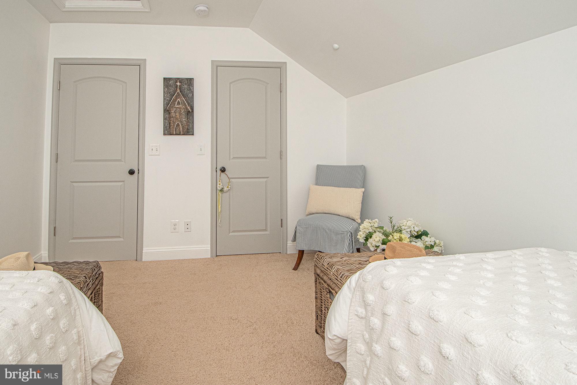 JUNEWOOD ESTATES - Residential