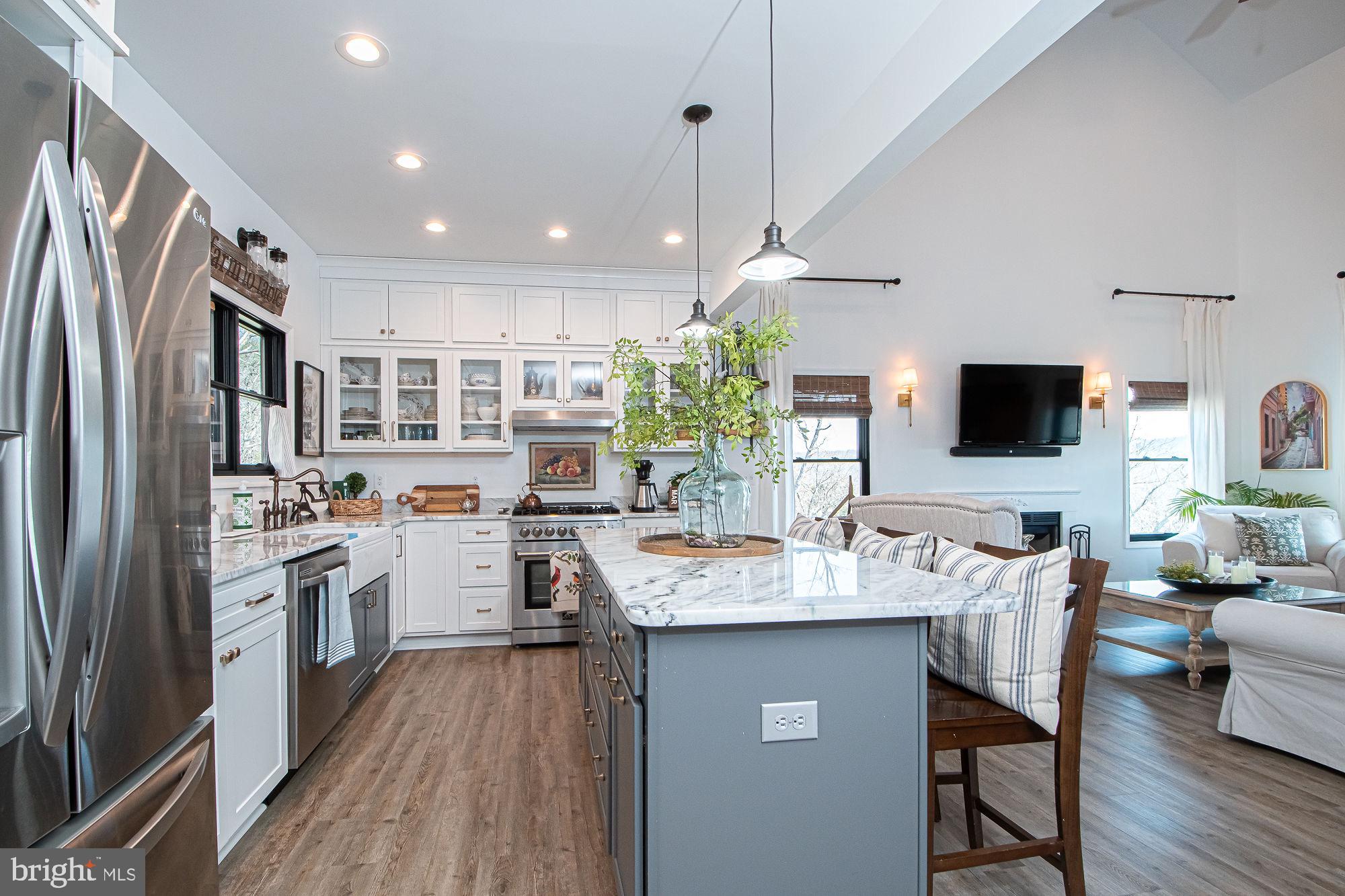 JUNEWOOD ESTATES - Residential