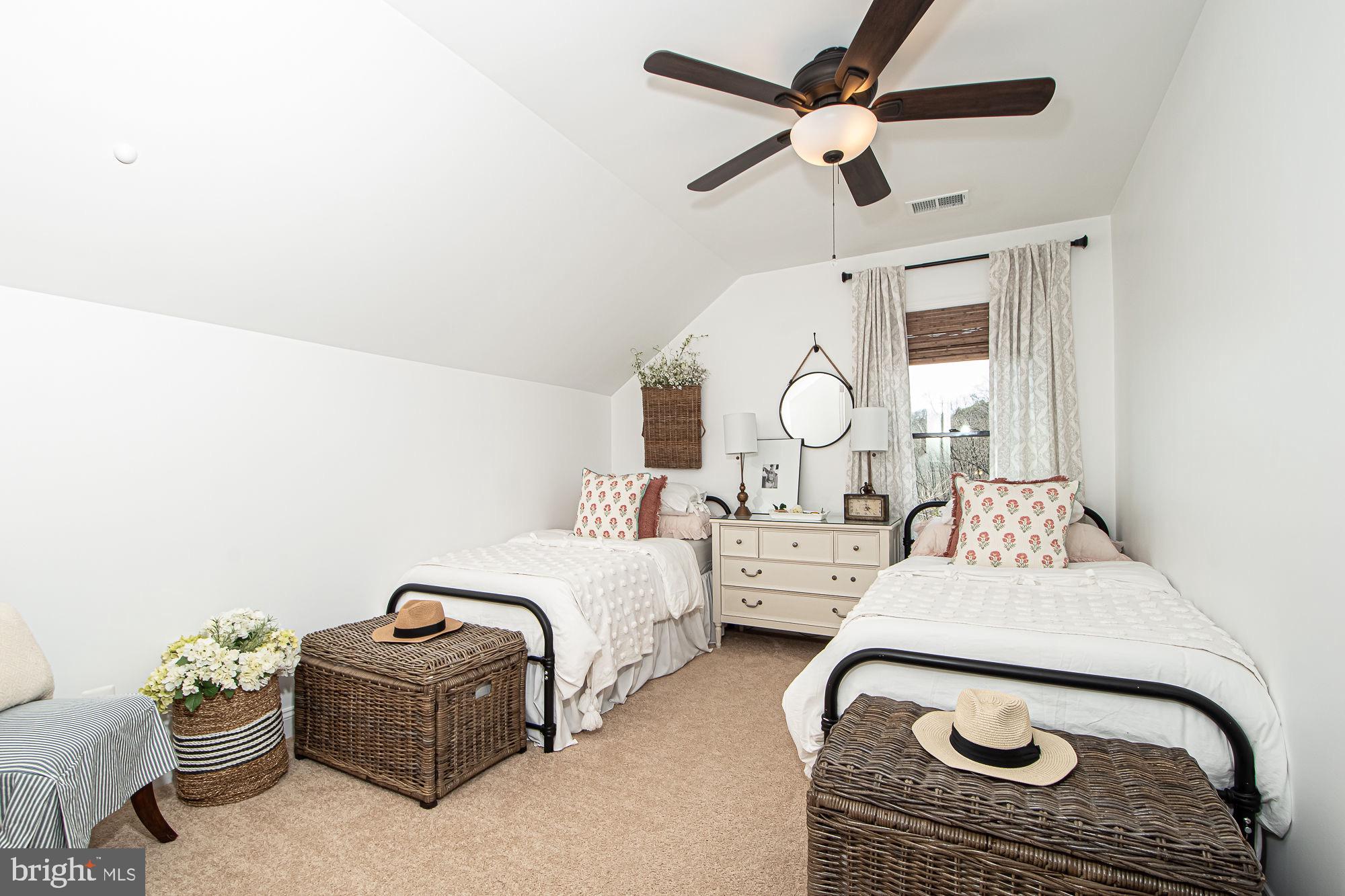 JUNEWOOD ESTATES - Residential