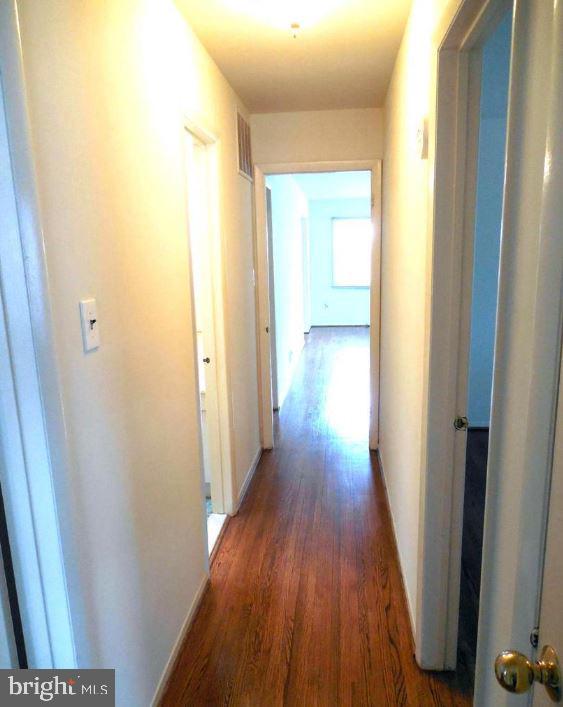 ROLLING VALLEY - Residential Lease
