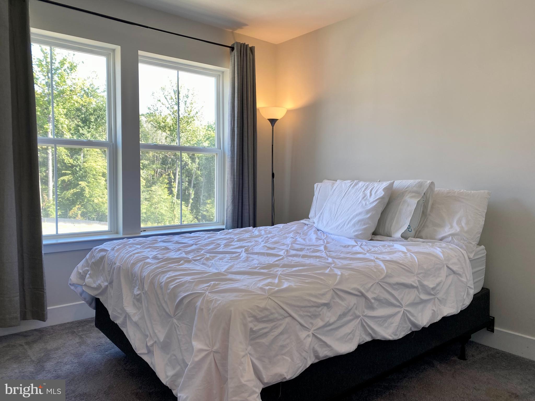 ST CHARLES SUB - Residential Lease