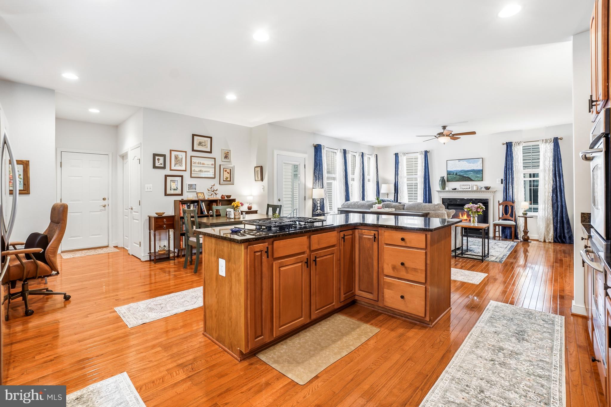 URBANA HIGHLANDS - Residential