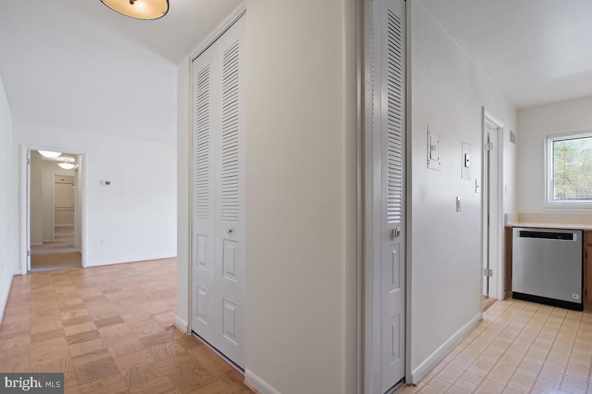 PARKSIDE CONDOMINIUMS - Residential
