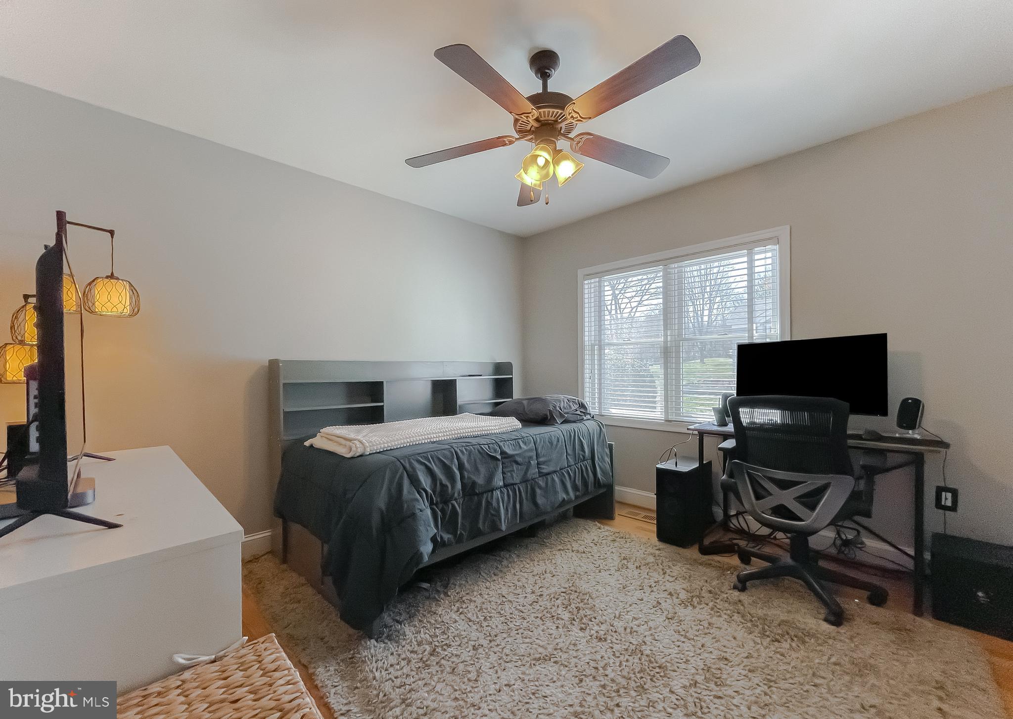HALF PONE POINT - Residential