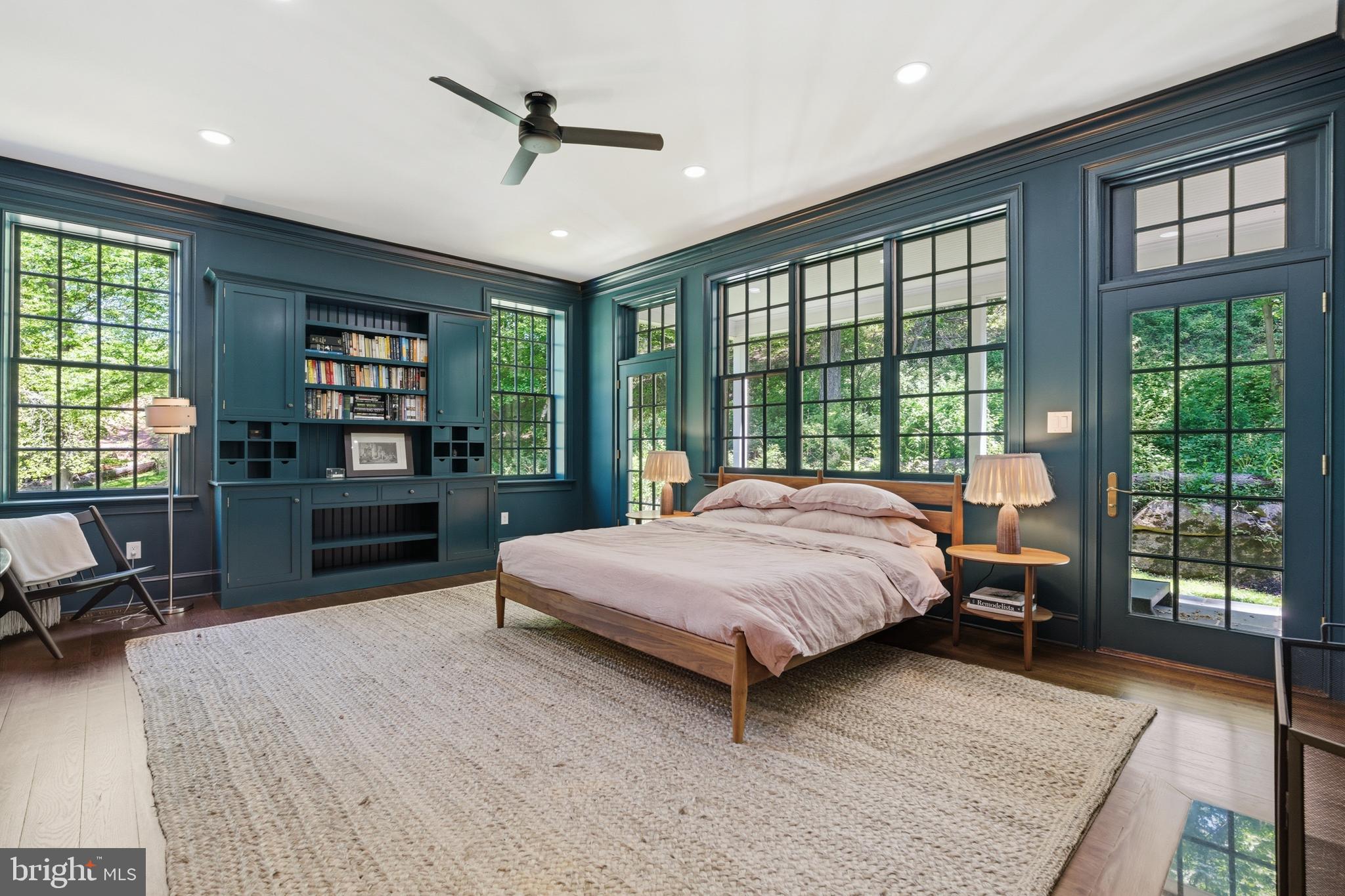 RADNOR HUNT - Residential