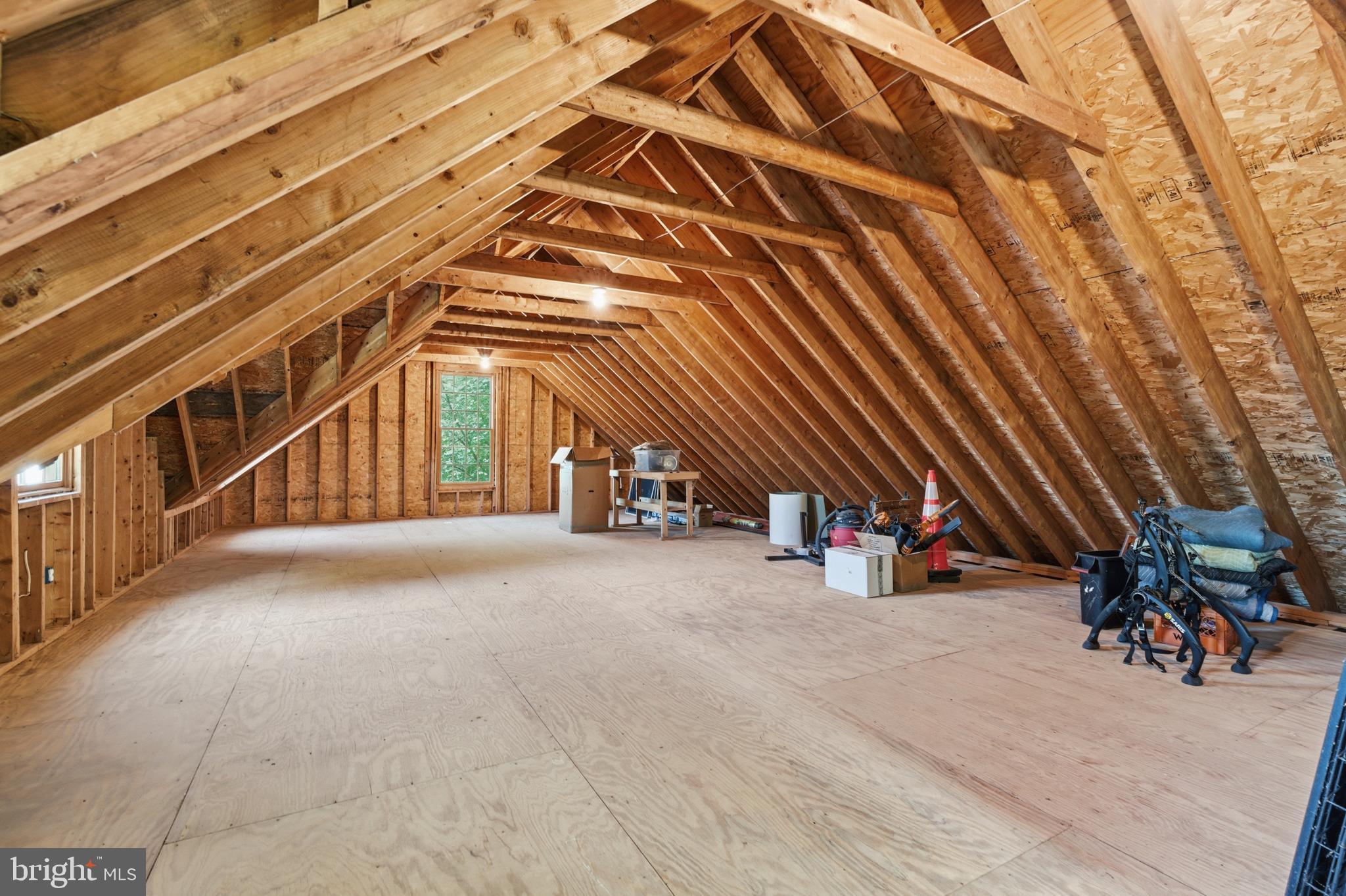 RADNOR HUNT - Residential