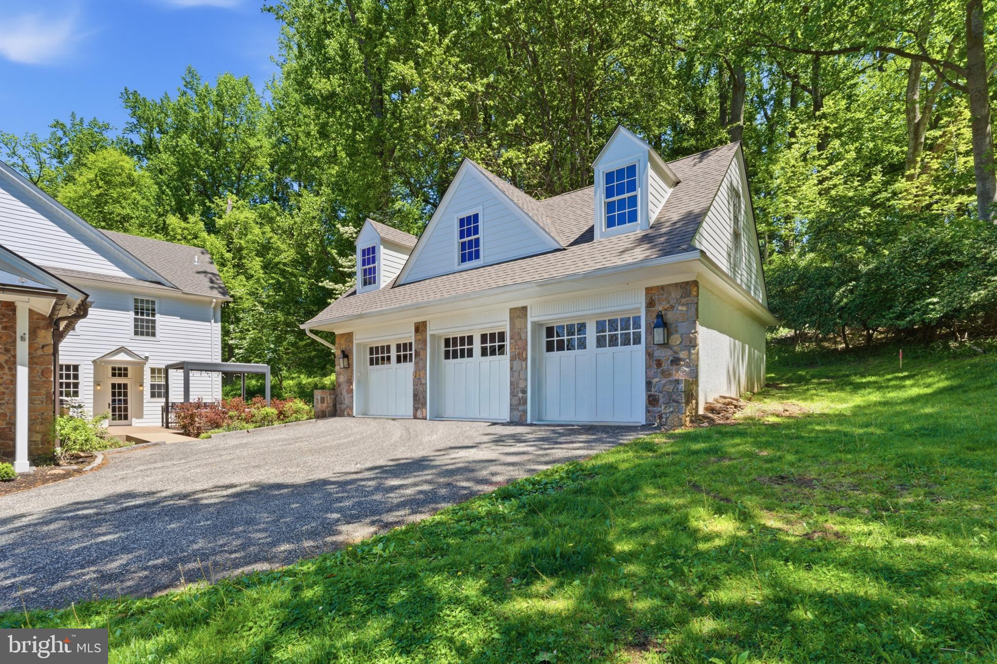 RADNOR HUNT - Residential