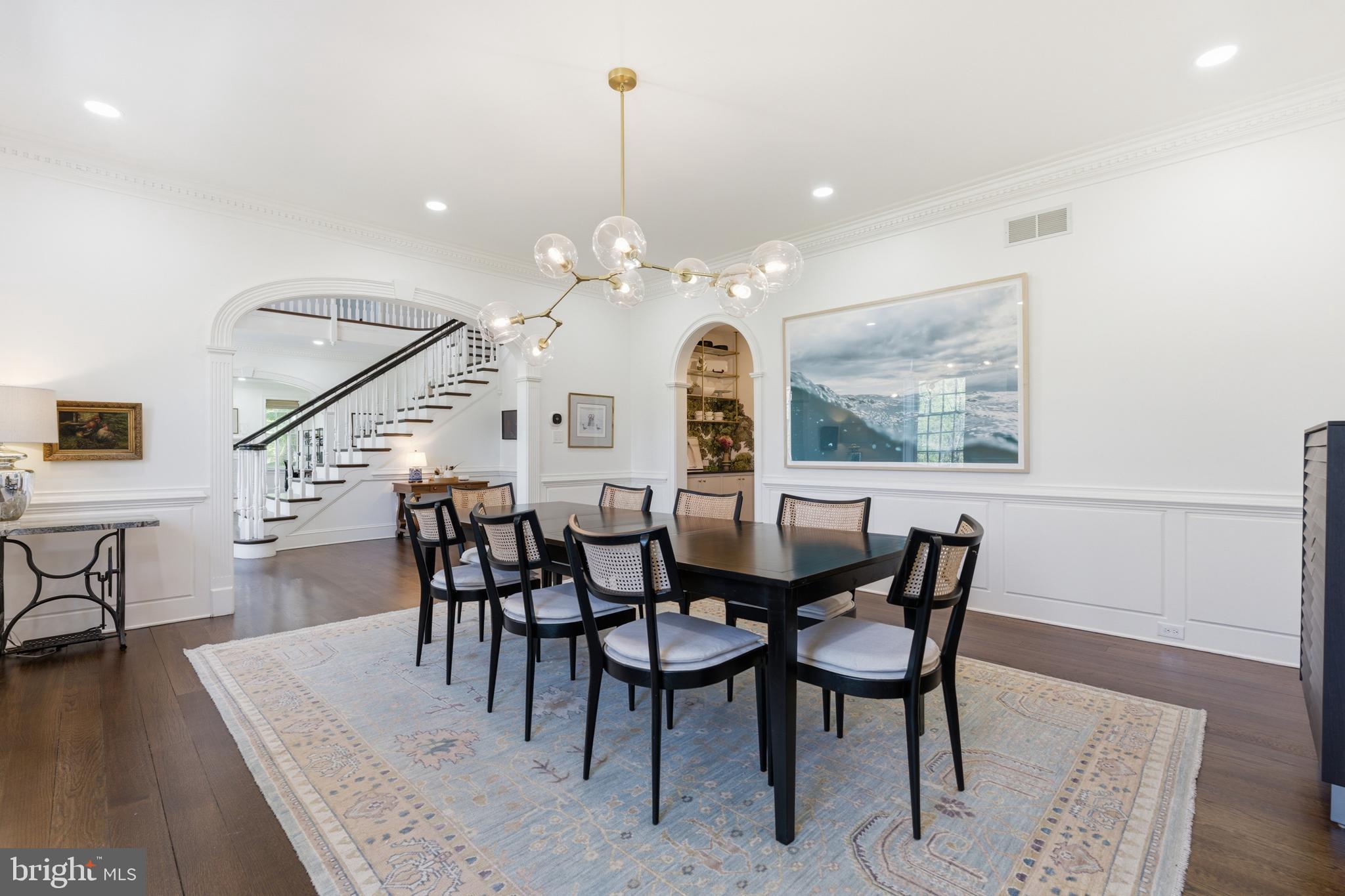 RADNOR HUNT - Residential