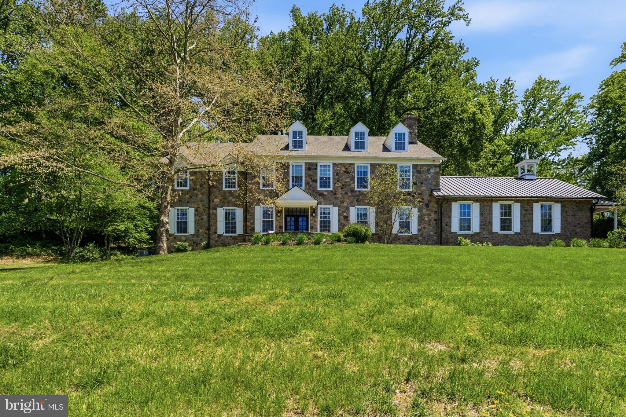 RADNOR HUNT - Residential