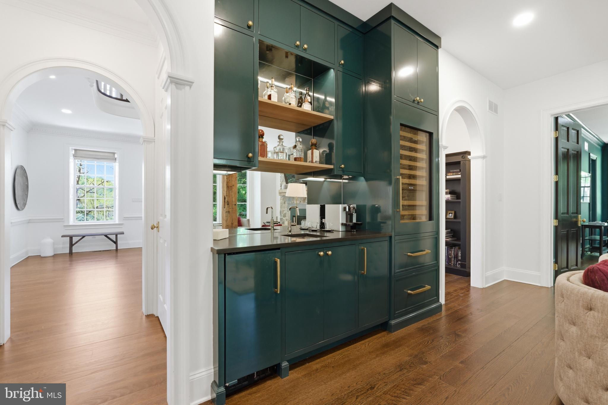 RADNOR HUNT - Residential