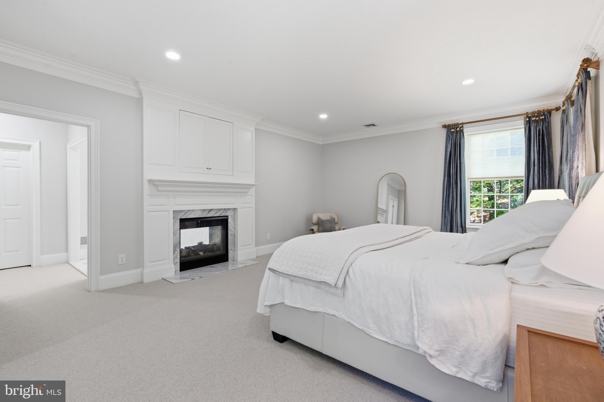 RADNOR HUNT - Residential