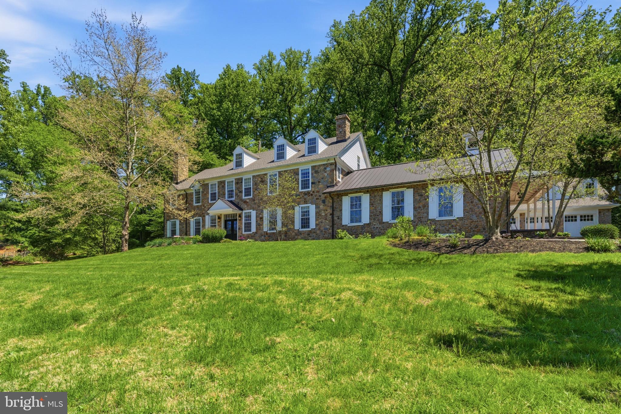 RADNOR HUNT - Residential
