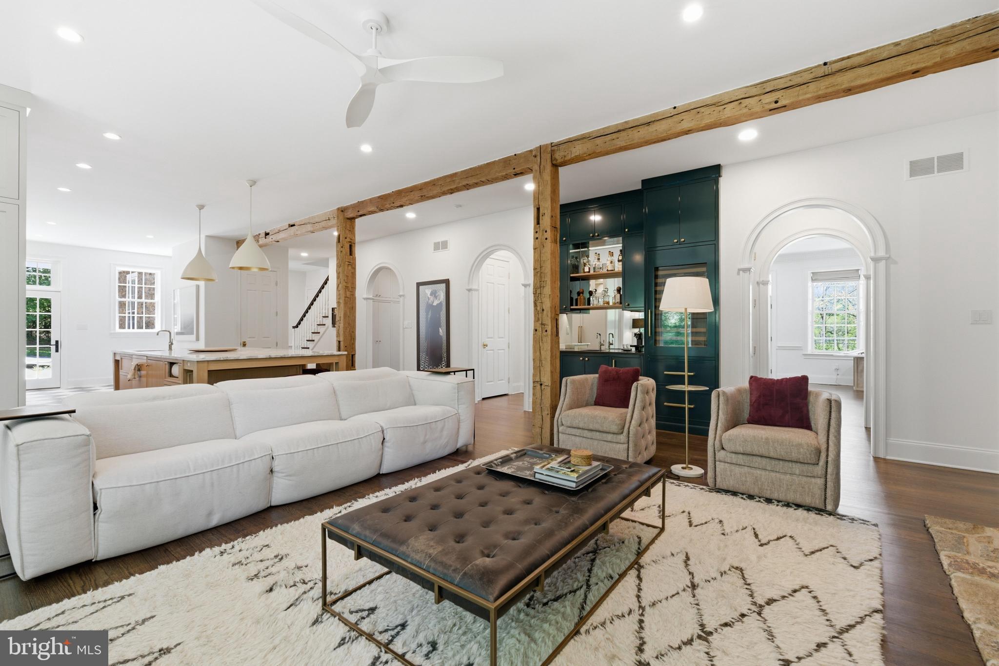 RADNOR HUNT - Residential