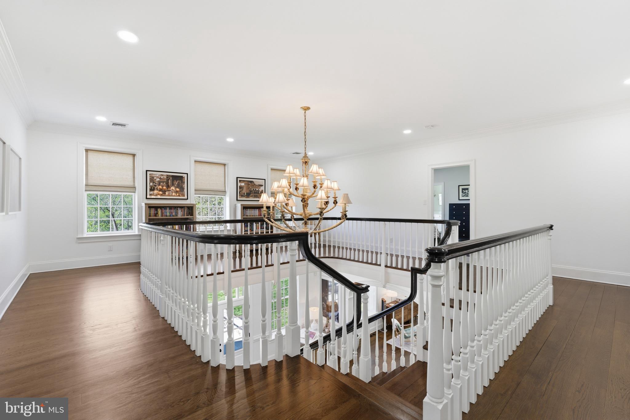 RADNOR HUNT - Residential