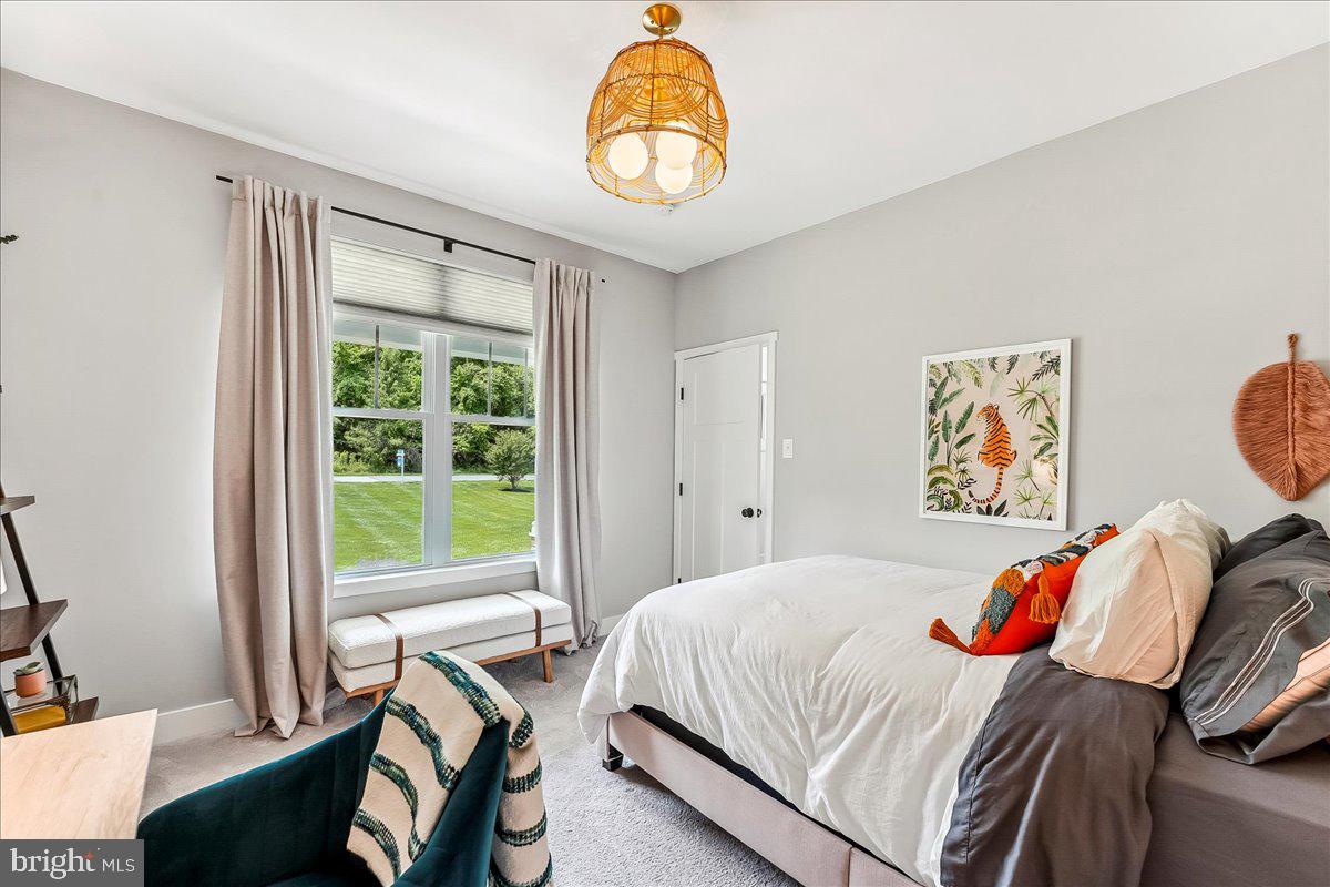 LAUGHEAD LANE - Residential