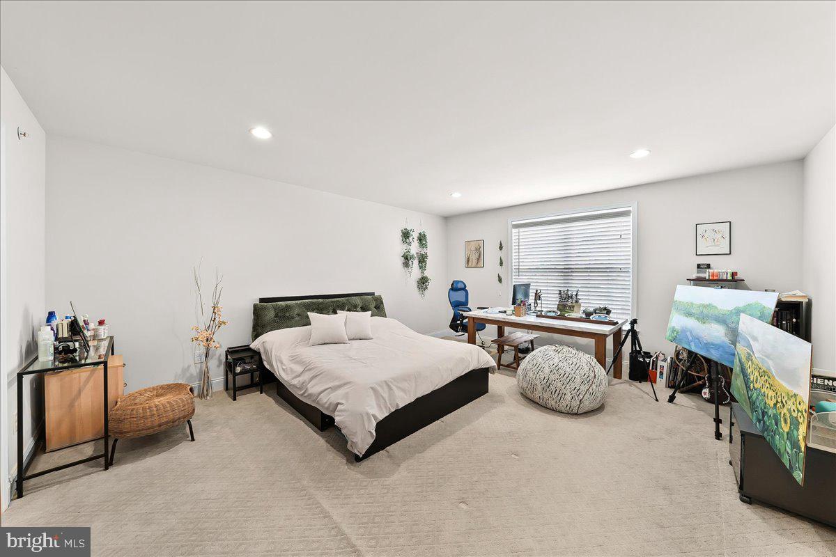 ENCLAVE AT ELLIS PRE - Residential
