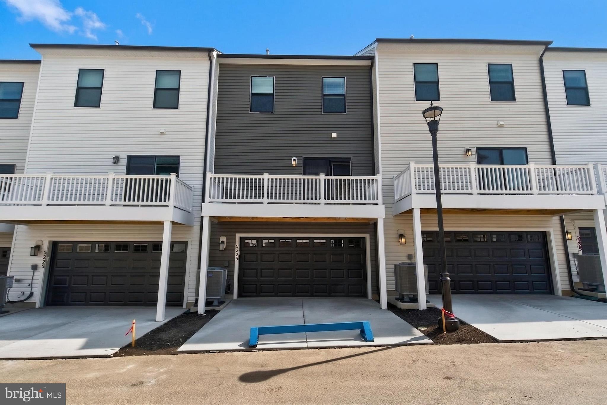 WOODYARD STATION - Residential Lease
