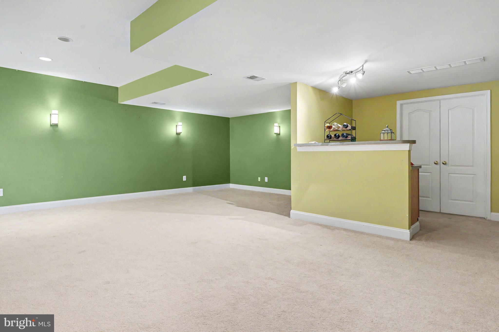 VALLEY FORGE WOODS - Residential