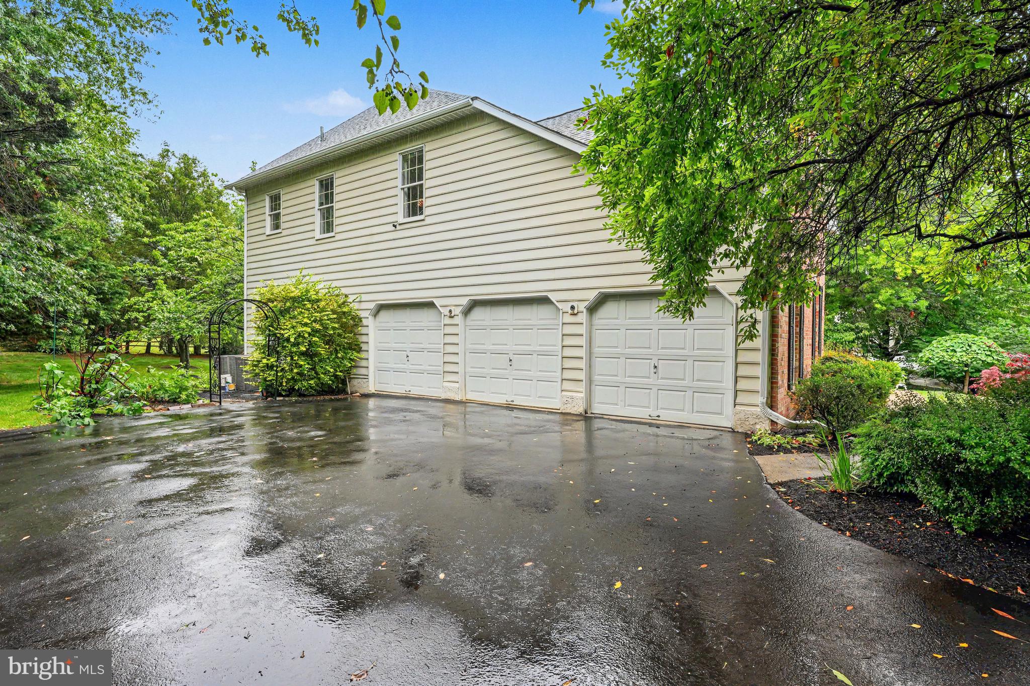 VALLEY FORGE WOODS - Residential