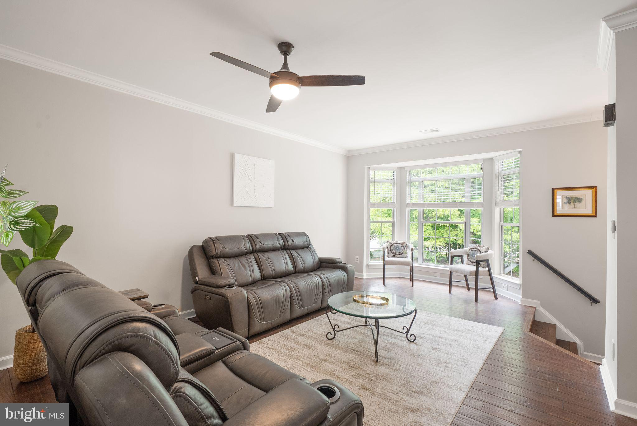 LOWES ISLAND - Residential