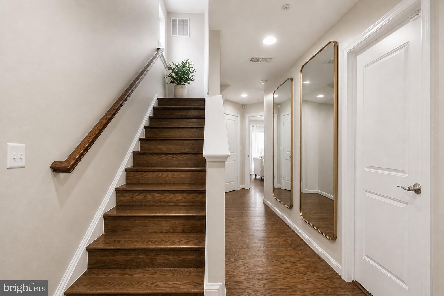 GATEWAY - Residential