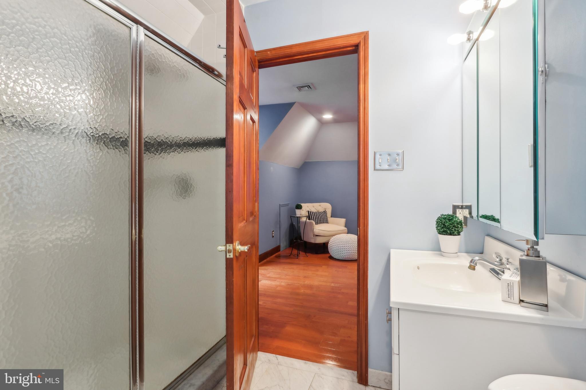 RADNOR HUNT - Residential