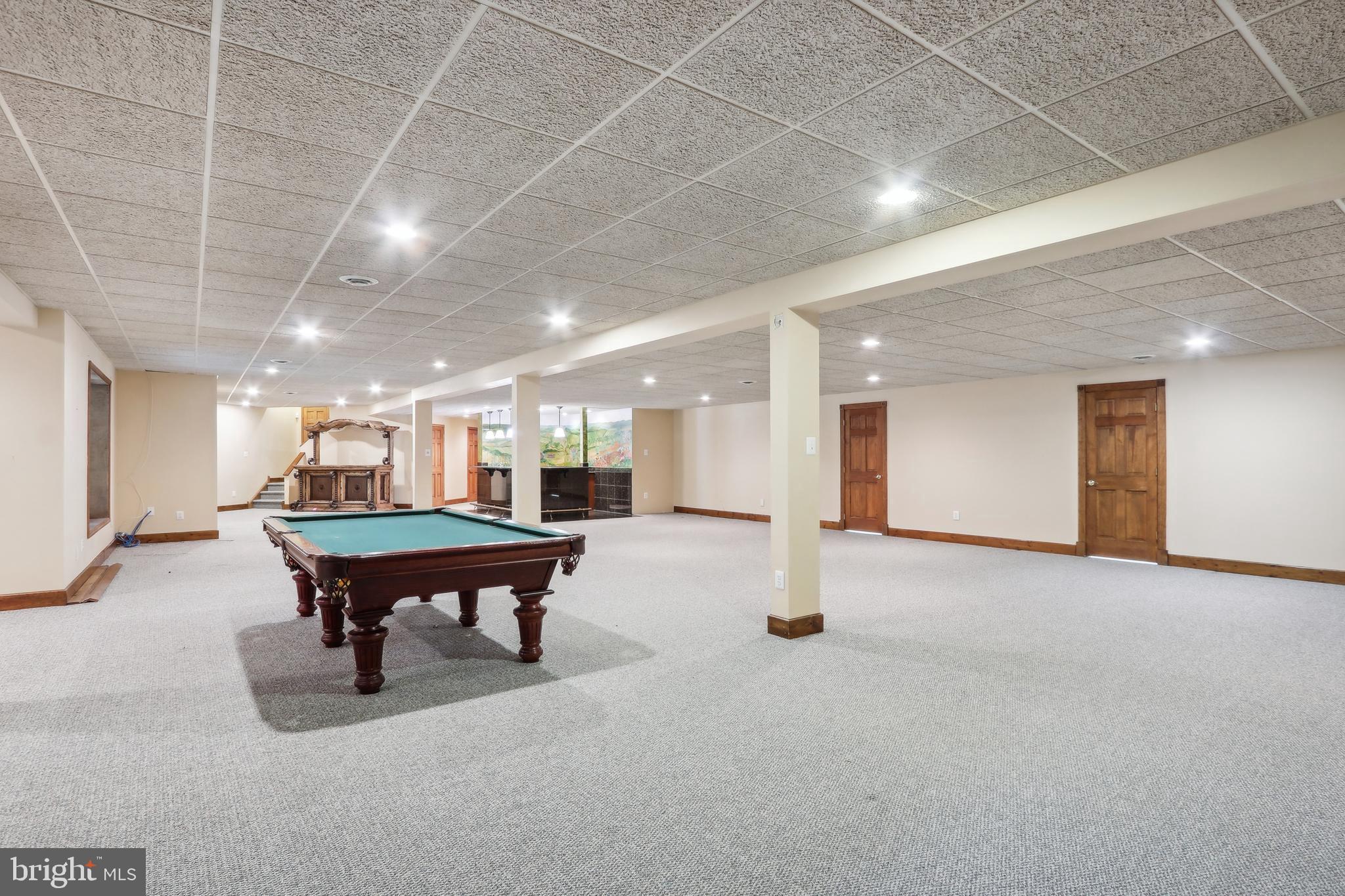 RADNOR HUNT - Residential