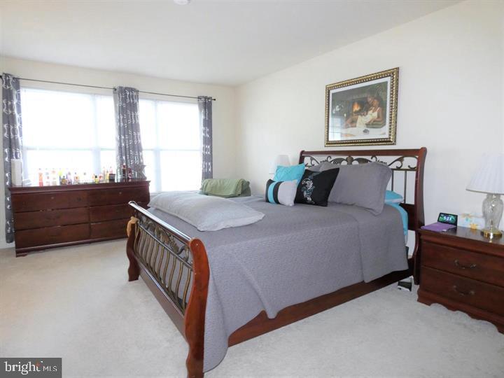 TRIANGLE HIGHLANDS CONDO - Residential