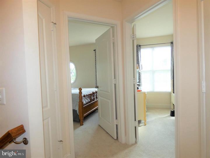 TRIANGLE HIGHLANDS CONDO - Residential