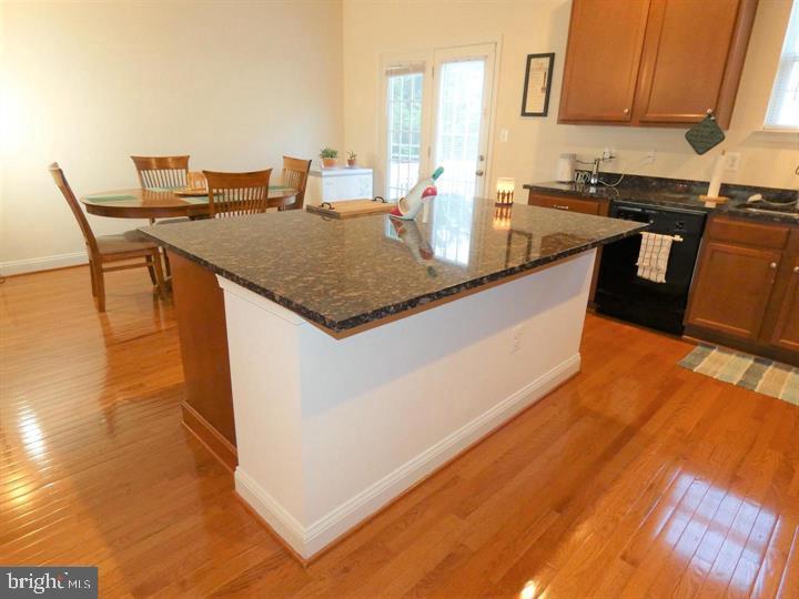 TRIANGLE HIGHLANDS CONDO - Residential