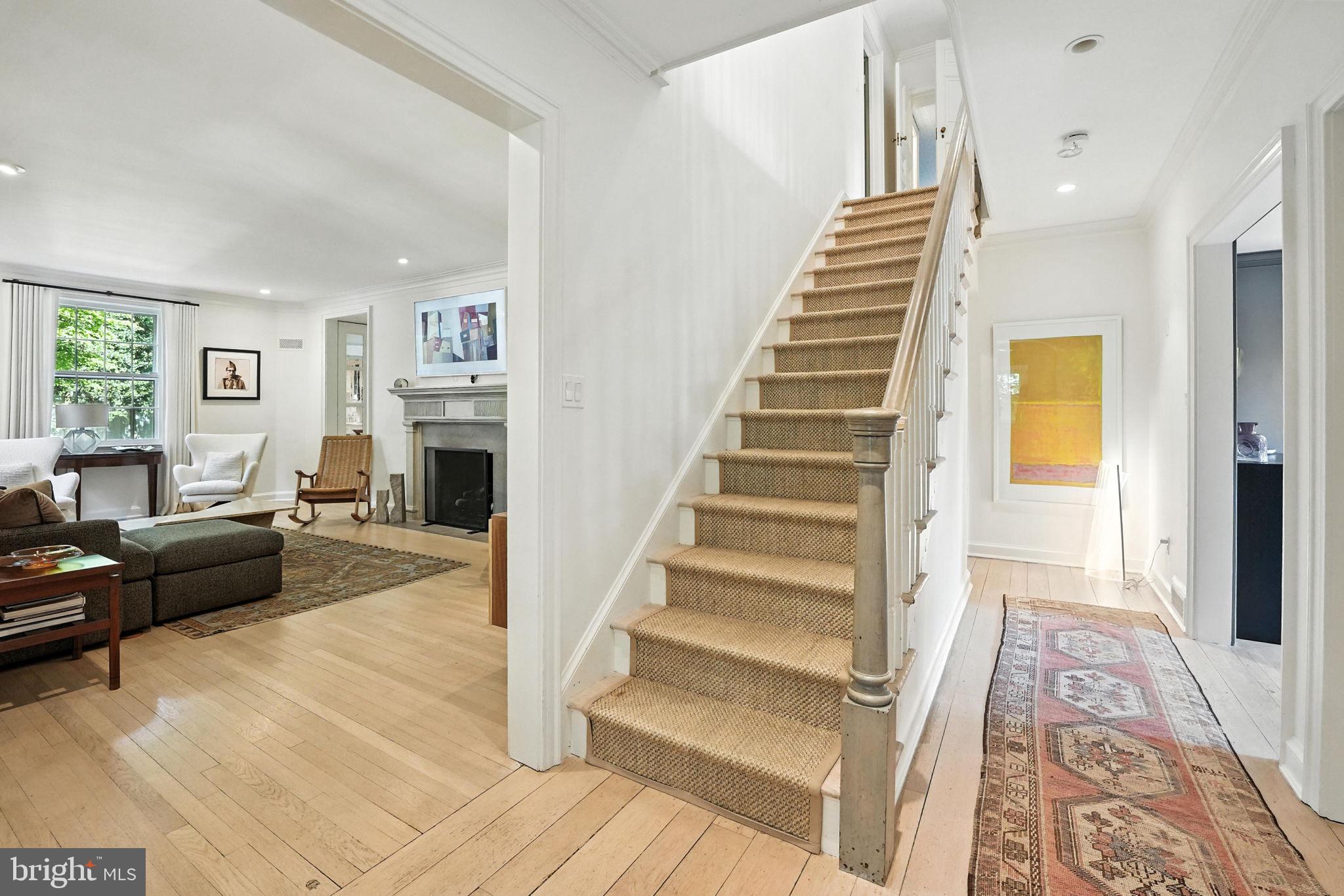 FOXHALL - Residential