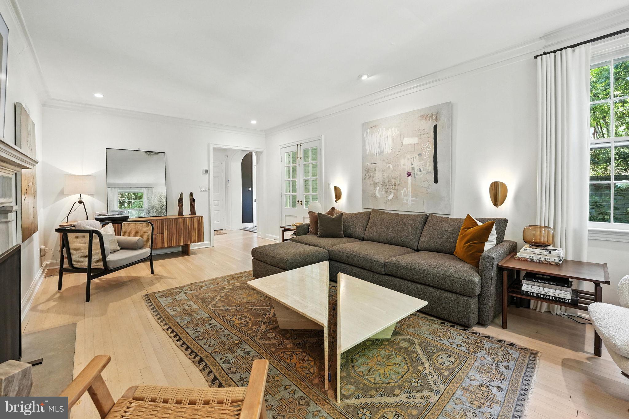 FOXHALL - Residential