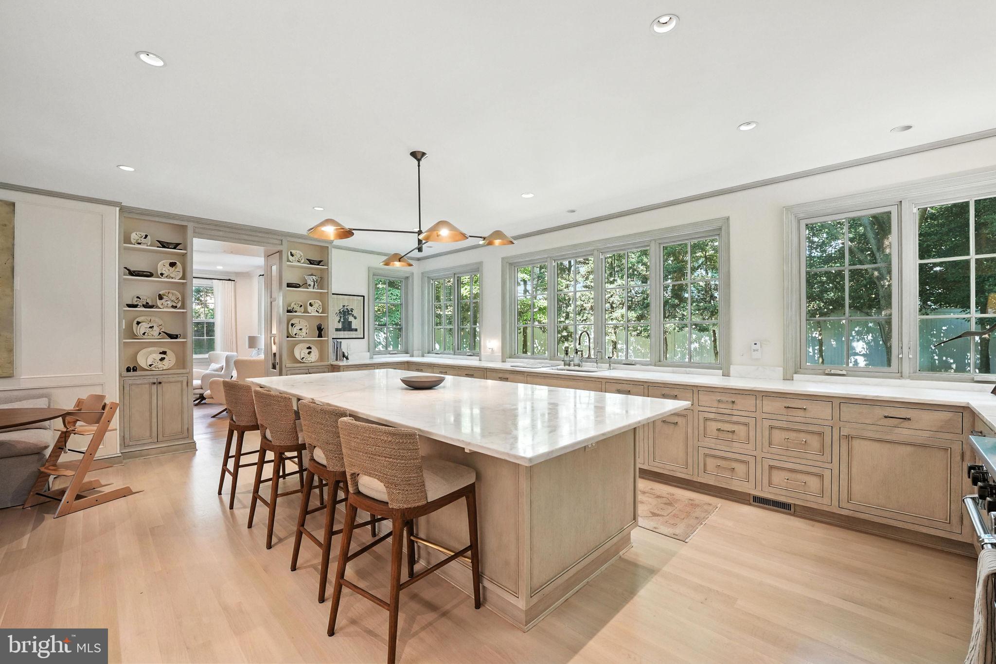 FOXHALL - Residential
