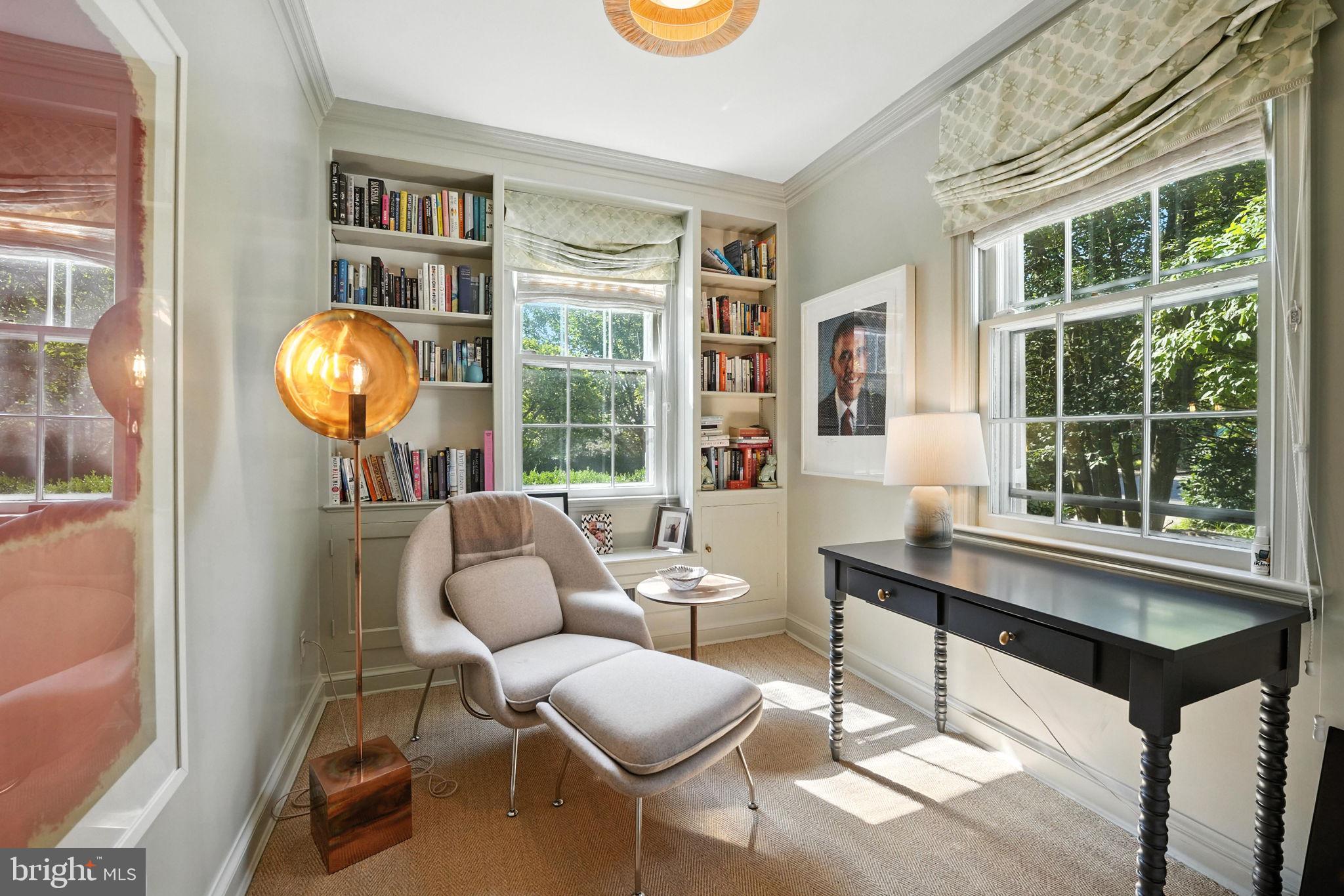 FOXHALL - Residential