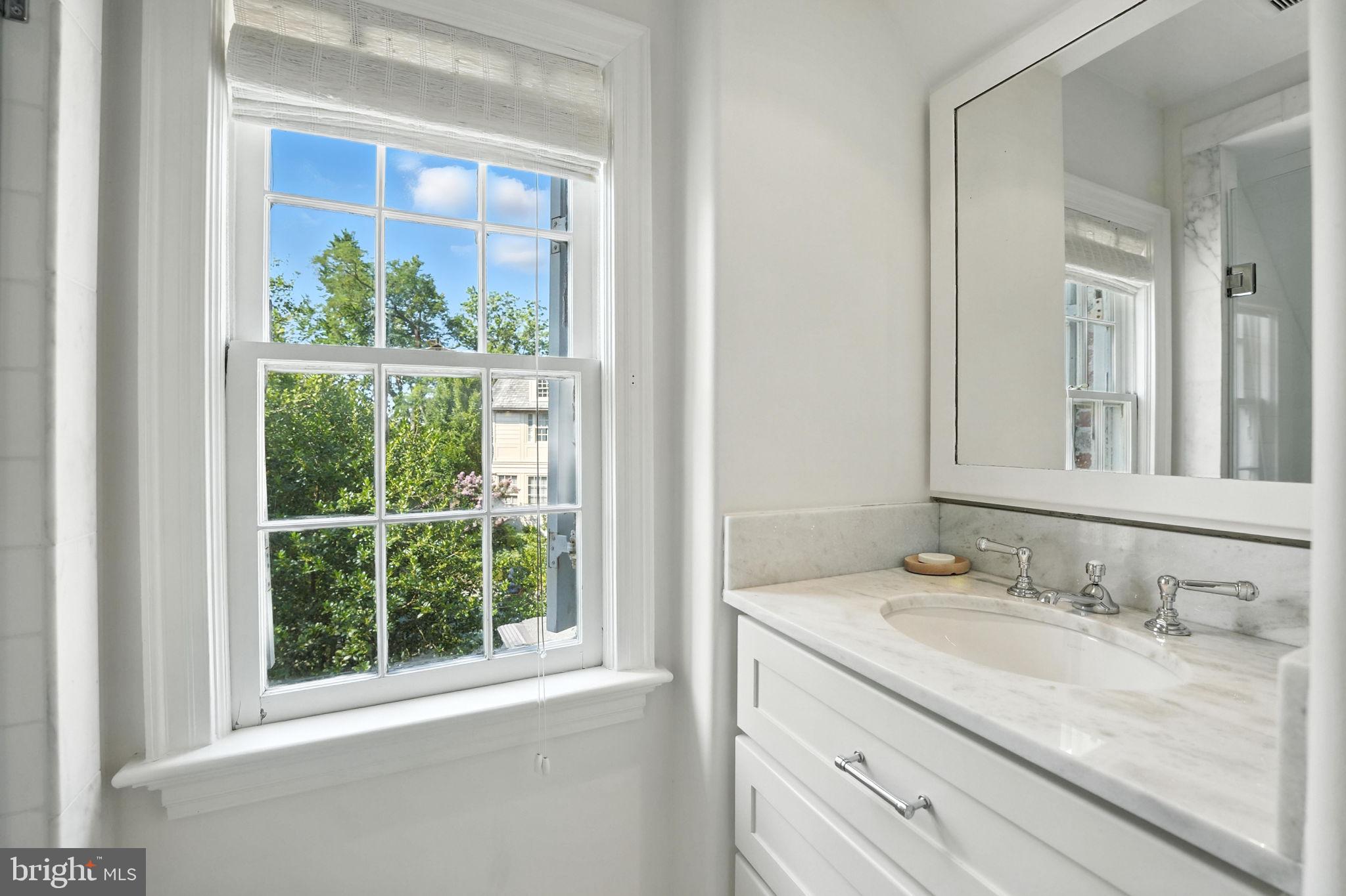 FOXHALL - Residential