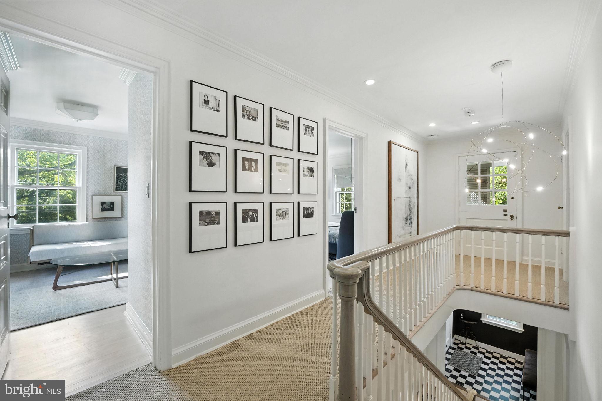 FOXHALL - Residential