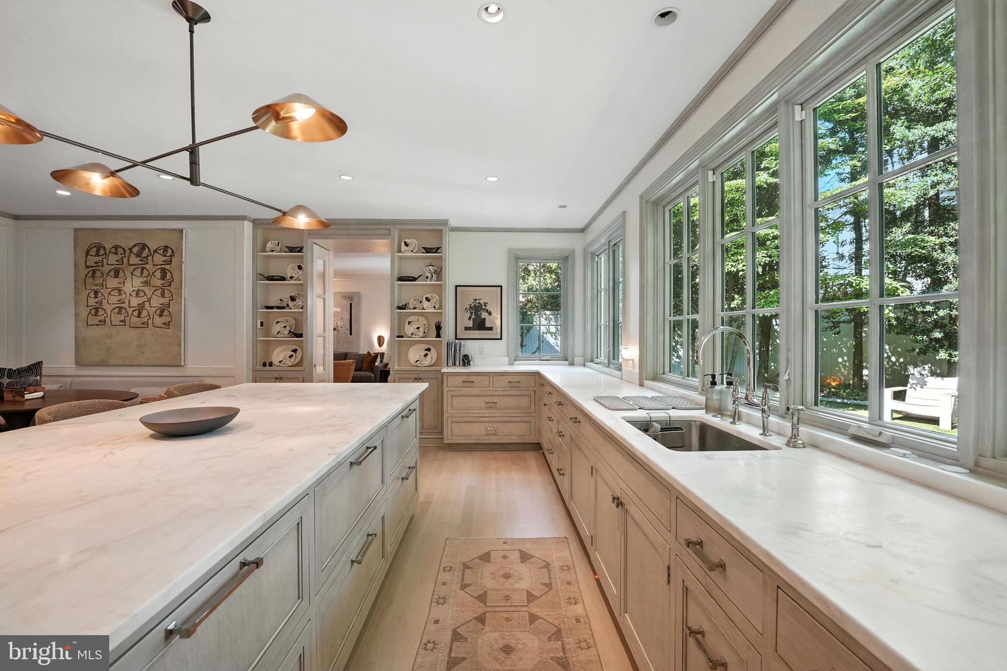 FOXHALL - Residential