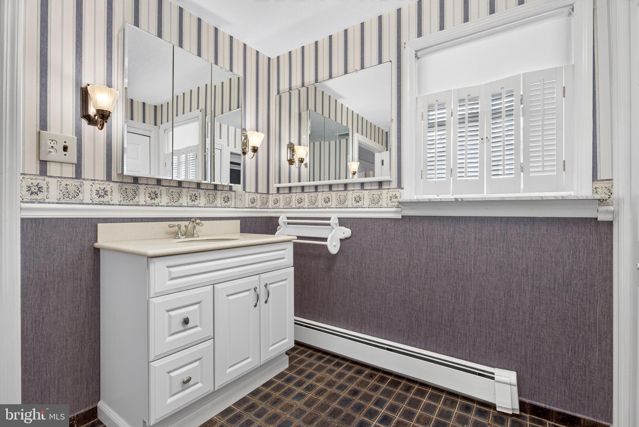 HAVERTOWN - Residential